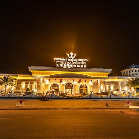 Dynasty Casino Hotel Bavet Exterior photo