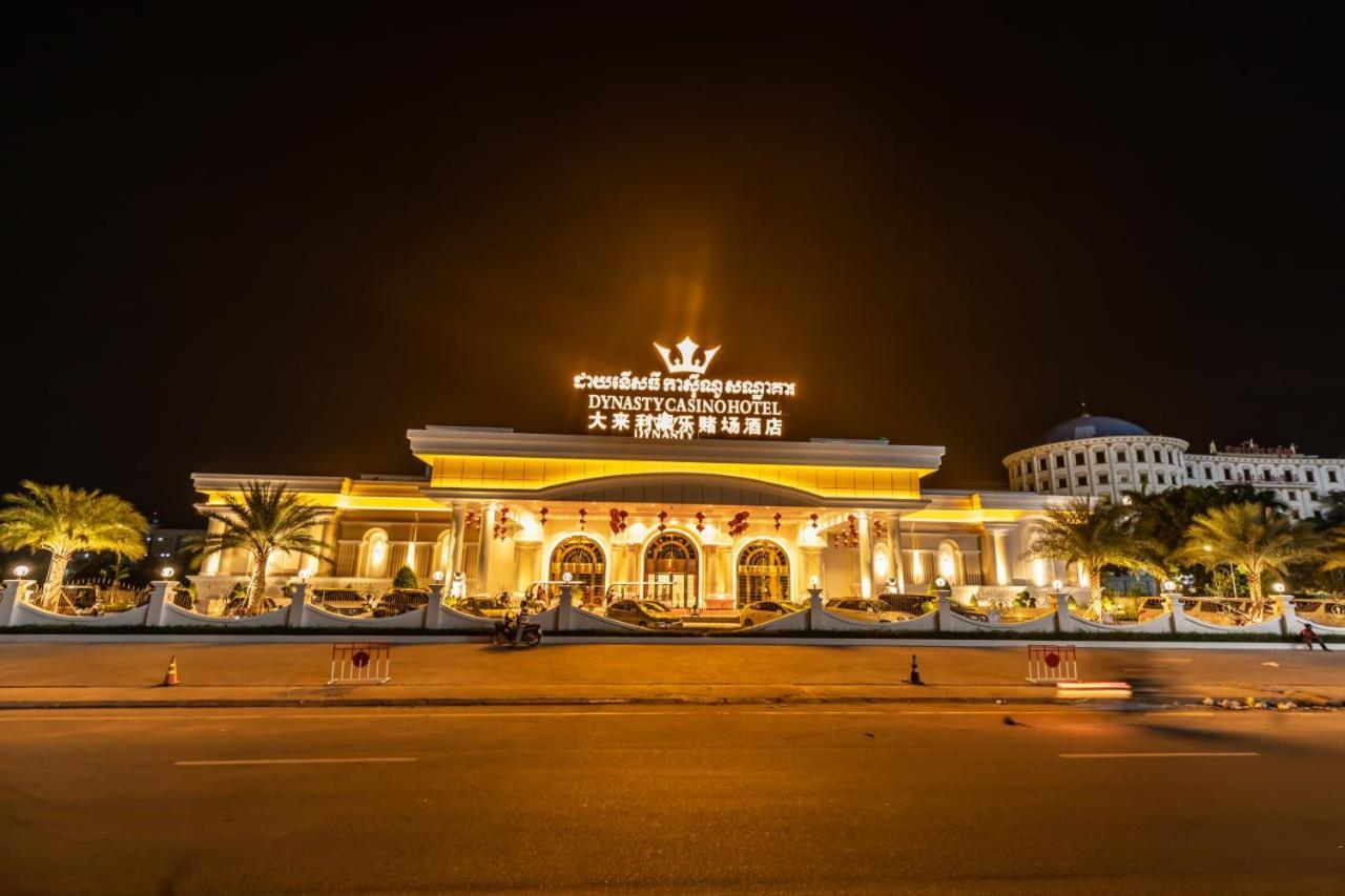 Dynasty Casino Hotel Bavet Exterior photo